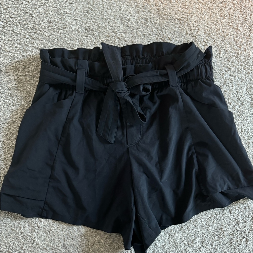 Athleta paper bag shorts